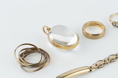 Lot 99 - A collection of jewellery, comprising a...