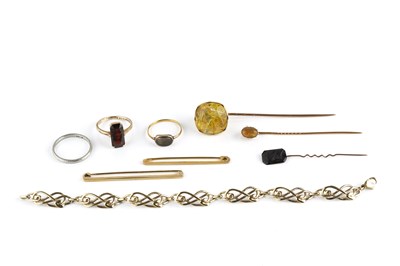 Lot 108 - A collection of jewellery, comprising a 9ct...