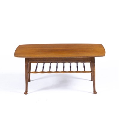 Lot 43 - 20th Century oak occasional table on tapering...