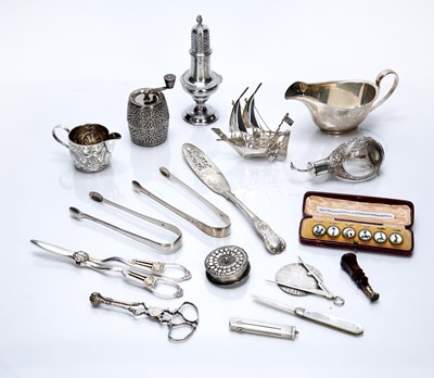 Lot 522 - Collection of silver and white metal...