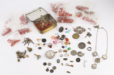 Lot 127 - A collection of assorted jewellery, beads and...