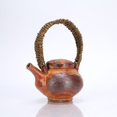 Lot 311 - Lisa Hammond (b.1956) at Maze Hill Pottery...