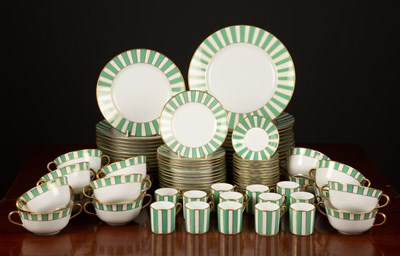 Lot 232 - An Italian Richard Ginori porcelain dinner and...