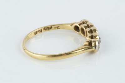 Lot 95 - A diamond five stone ring, the graduated...