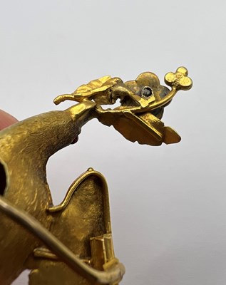 Lot 50 - A Victorian gem set bird brooch,...