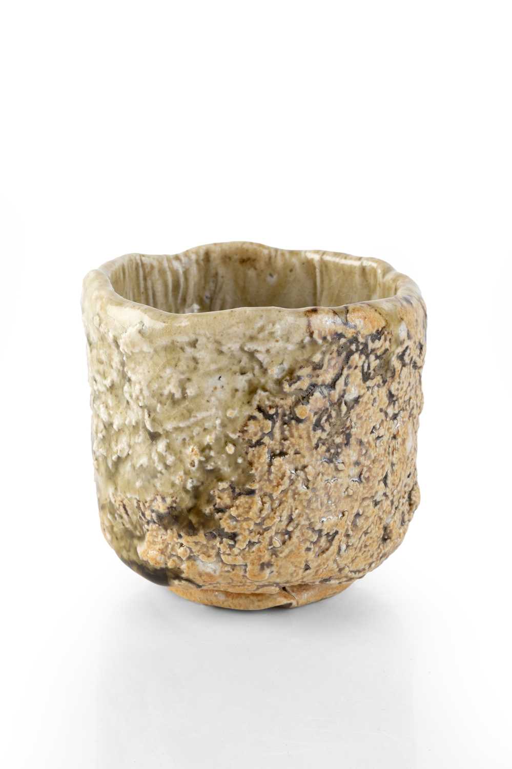Lot 705 - Rakusui Okuda (1874-1940) Tea bowl textured...