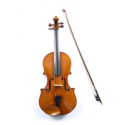 Lot 221 - A Tertis model viola with single piece back...