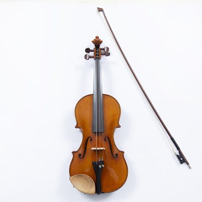 Lot 224 - A violin with two piece back made by Robert...