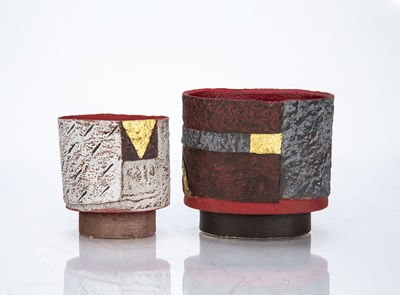 Lot 322 - Philip Evans (b.1959) red and black stoneware...