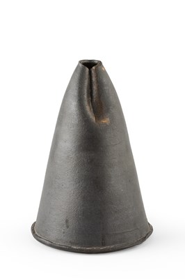 Lot 541 - Dan Kelly (b.1953) Conical vessel black glaze...