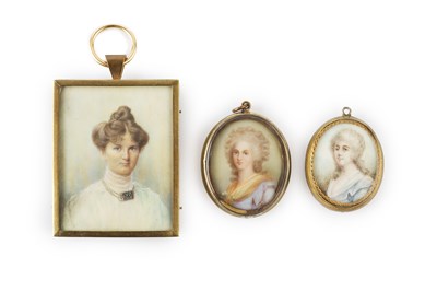 Lot 587 - English school (19th century) A miniature oval...