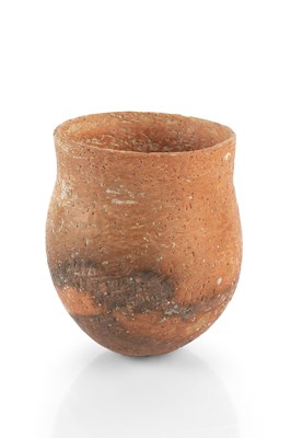 Lot 629 - Elspeth Owen (b.1938) Yunomi vessel textured...