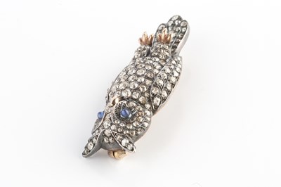 Lot 170 - An early 20th century diamond and sapphire set...