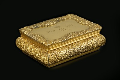 Lot 333 - An early Victorian silver-gilt snuff box, the...