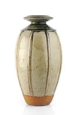 Lot 611 - Richard Batterham (1936-2020) Vase ash glaze,...