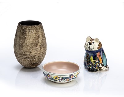 Lot 303 - David Sharp at Rye Pottery model of a cat with...