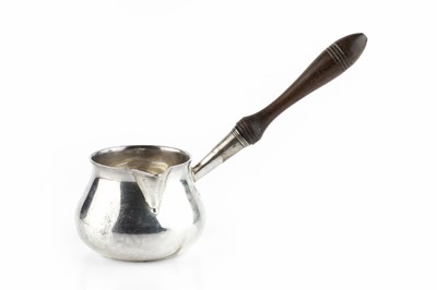 Lot 401 - A George III silver brandy warming saucepan,...