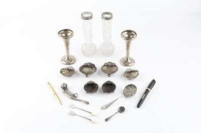 Lot 454 - A collection of assorted silver, to include...