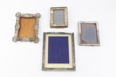 Lot 468 - A late Victorian silver rectangular photograph...