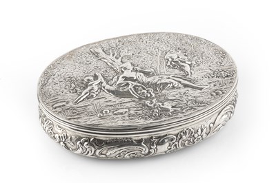 Lot 307 - A late 19th century Hanau silver oval box,...