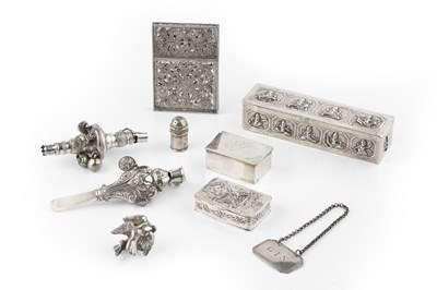 Lot 309 - An Edwardian silver baby's rattle and whistle,...