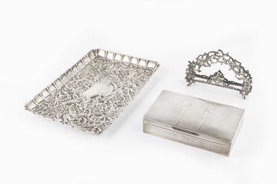 Lot 499 - A late Victorian silver rectangular dressing...