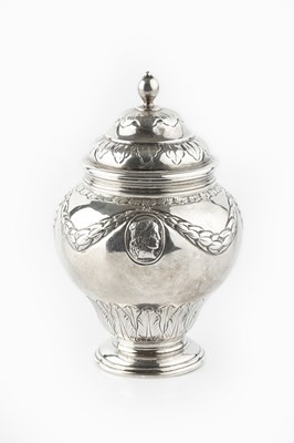 Lot 538 - A late Victorian silver tea caddy and cover,...