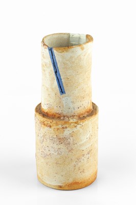 Lot 677a - Robin Welch (1936-2019) Vessel stoneware,...