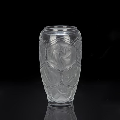 Lot 359 - René Lalique (1860-1945) glass vase, decorated...