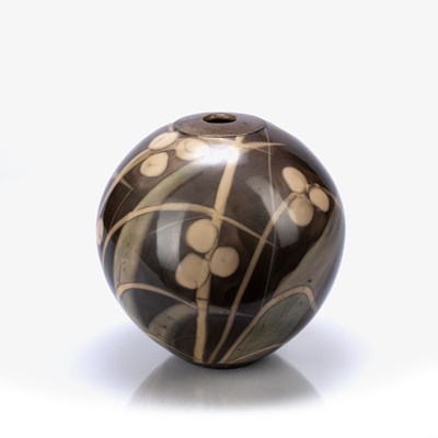 Lot 278 - John Nuttgens (b.1948) pottery ovoid vase,...