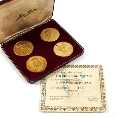 Lot 423 - John Pinches (Medallists) Ltd of London cased...