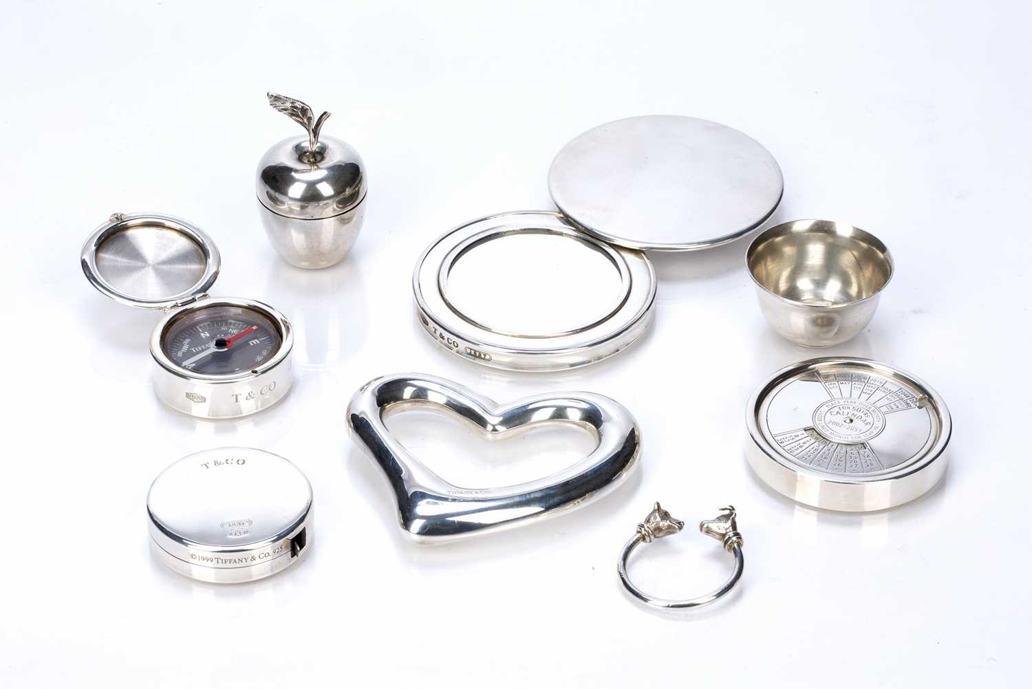 Lot 484 - Tiffany & Co collection of silver ware...