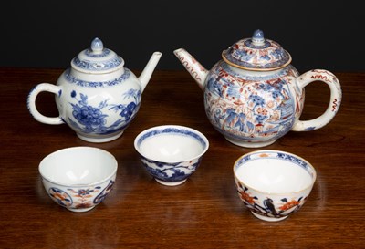 Lot 390 - An 18th century Chinese porcelain miniature...