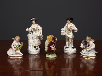 Lot 259 - A group of decorative porcelain figurines...