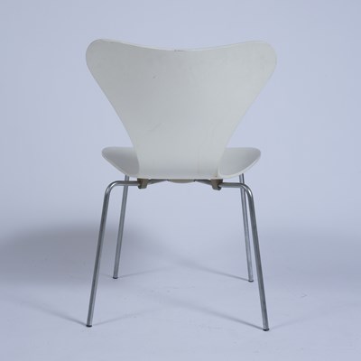 Lot 106 - Arne Jacobsen (1902-1971) for Fritz Hansen...