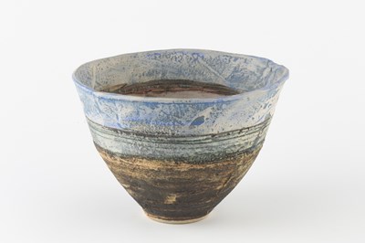 Lot 529 - Robin Welch (1936-2019) Bowl stoneware,...