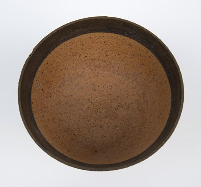 Lot 689 - Robin Welch (1936-2019) Footed bowl stoneware,...