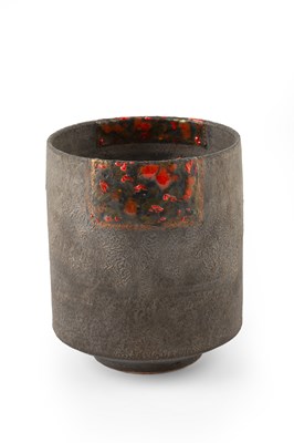 Lot 528 - Robin Welch (1936-2019) Vessel stoneware,...