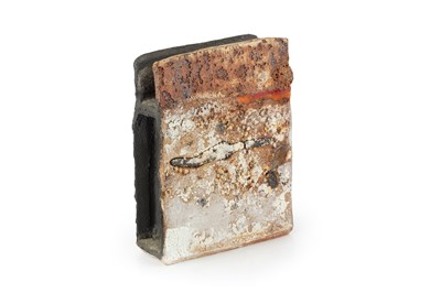 Lot 521 - Robin Welch (1936-2019) Slab vessel stoneware...