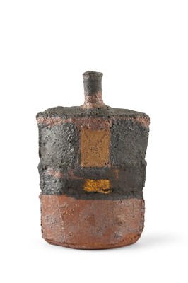 Lot 589 - Robin Welch (1936-2019) Bottle stoneware with...