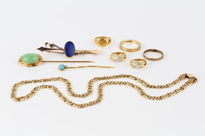 Lot 85 - A collection of jewellery, comprising a yellow...