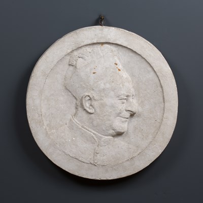 Lot 118 - An Italian plaster roundel of a cardinal or Pope