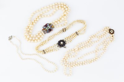 Lot 112 - Four cultured pearl collar necklaces,...