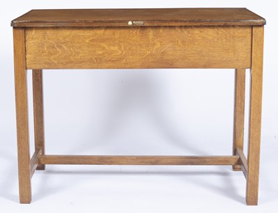 Lot 65 - Gordon Russell of Broadway oak side table, the...