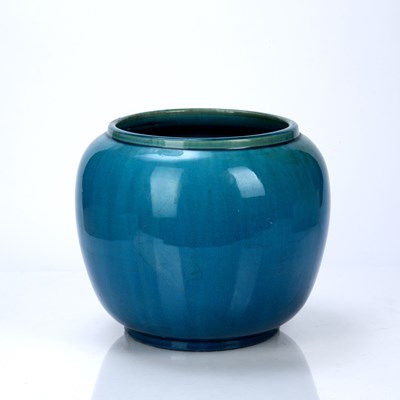 Lot 366 - Attributed to Burmantofts pottery faience ware...