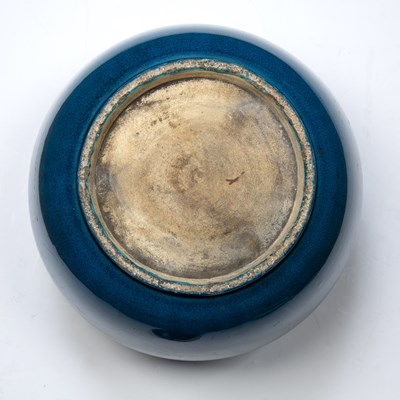 Lot 366 - Attributed to Burmantofts pottery faience ware...