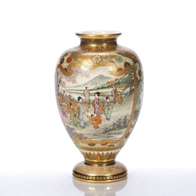 Lot 275 - Satsuma pedestal vase Japanese, late...