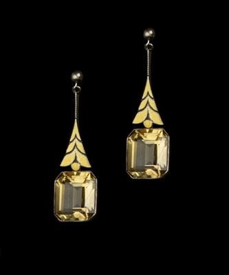 Lot 726 - Bernard Instone (1891-1987) Yellow enamel and...
