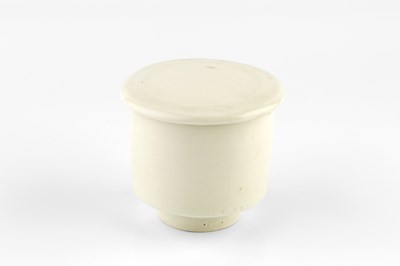 Lot 611 - Emmanuel Cooper (1938-2012) Pot and cover...