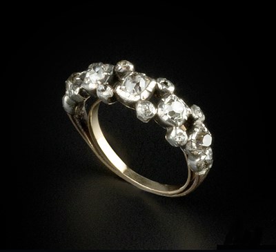 Lot 252 - A 19th century diamond half hoop ring,...